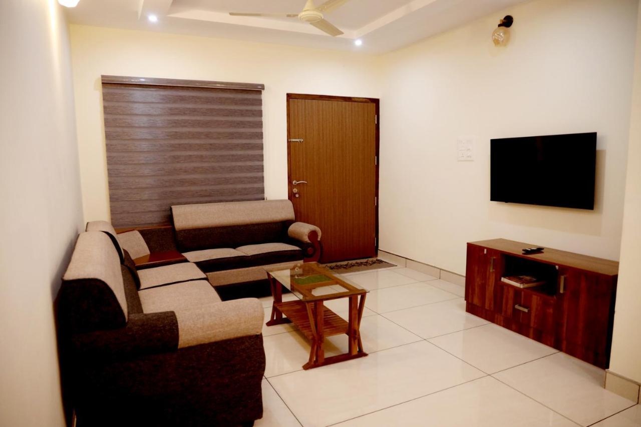 Clover Home ثيروفالّا المظهر الخارجي الصورة